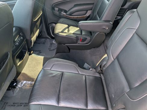 Used 2019 Chevrolet Tahoe LT w/ RST Edition image 22