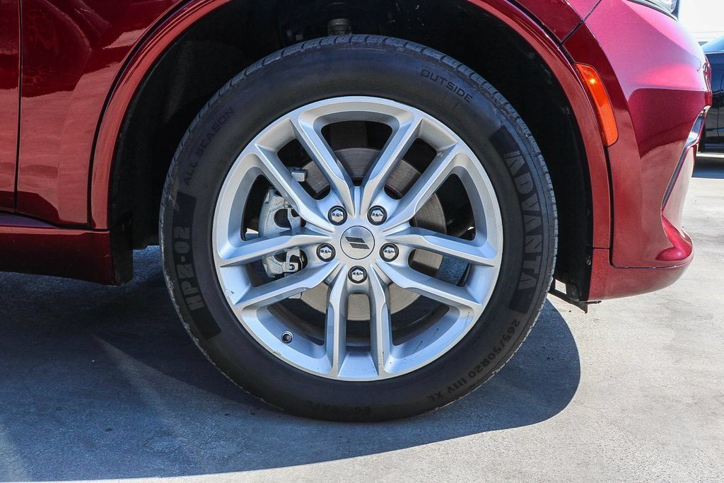 Used 2024 Dodge Durango GT AWD/4WD image 11
