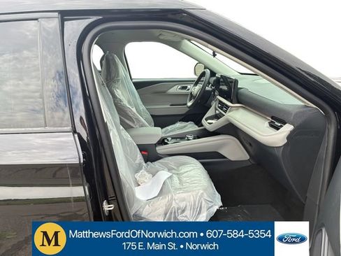 New 2026 Ford Explorer Active w/ Active Comfort Package AWD/4WD image 15