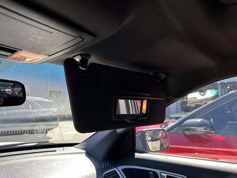 Used 2013 Ford Explorer XLT image 18