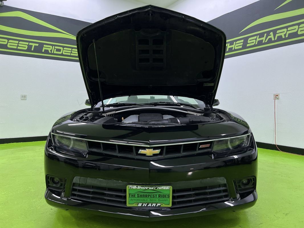 Used 2014 Chevrolet Camaro SS w/ RS Package RWD image 4