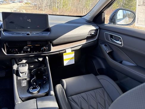 New 2026 Nissan Rogue Platinum AWD/4WD image 20
