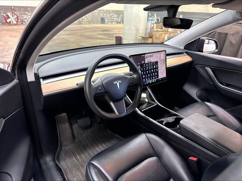 Used 2020 Tesla Model Y Long Range AWD/4WD image 17
