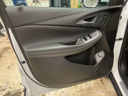 Certified 2021 Buick Encore GX Essence w/ Advanced Technology Package image 11