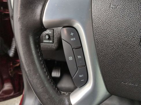 Used 2016 GMC Acadia SLT image 24