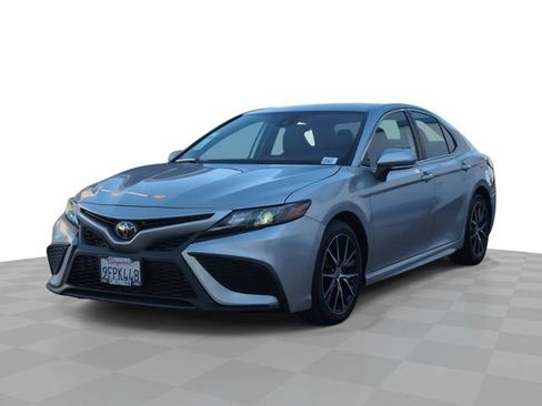 Used 2023 Toyota Camry SE w/ Protection Package (Q2) (TMS) FWD image 1