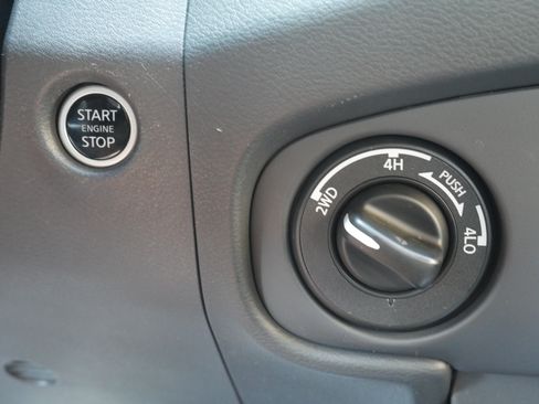 Certified 2023 Nissan Frontier SV w/ Technology Package AWD/4WD image 8