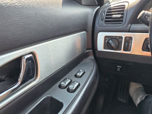 Used 2003 Ford Thunderbird RWD image 16