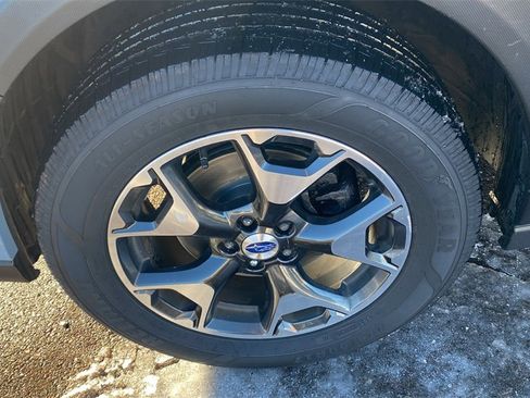 Used 2018 Subaru Crosstrek 2.0i Premium w/ Moonroof Package image 10