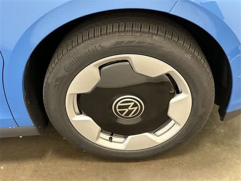 New 2025 Volkswagen ID. Buzz Pro S Plus image 5