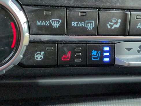 Used 2023 Ford F150 Raptor w/ Raptor 37 Performance Package AWD/4WD image 22