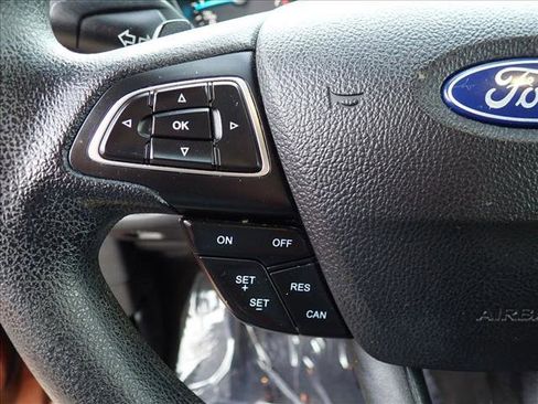 Used 2017 Ford Escape SE w/ Equipment Group 201A AWD/4WD image 14