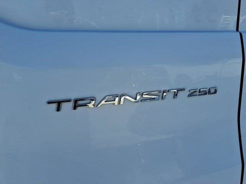Used 2017 Ford Transit 250 130 Low Roof image 10