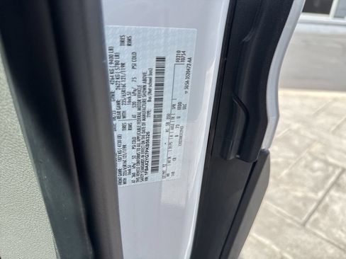 Used 2023 Ford Transit 350 XLT RWD image 30