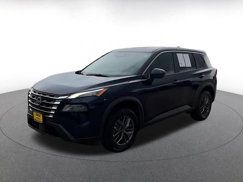 Used 2026 Nissan Rogue SV AWD/4WD image 7