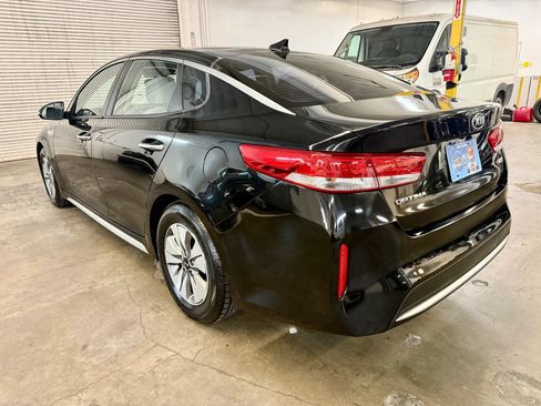 Used 2017 Kia Optima Premium FWD image 7