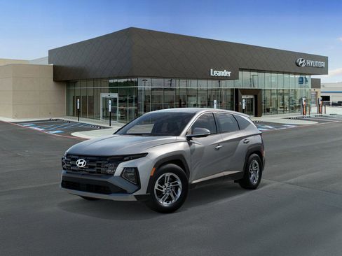 New 2026 Hyundai Tucson SE FWD image 1