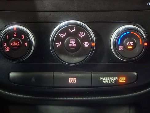 Used 2014 Kia Soul FWD image 28