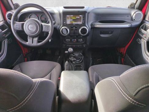 Used 2014 Jeep Wrangler Rubicon AWD/4WD image 15
