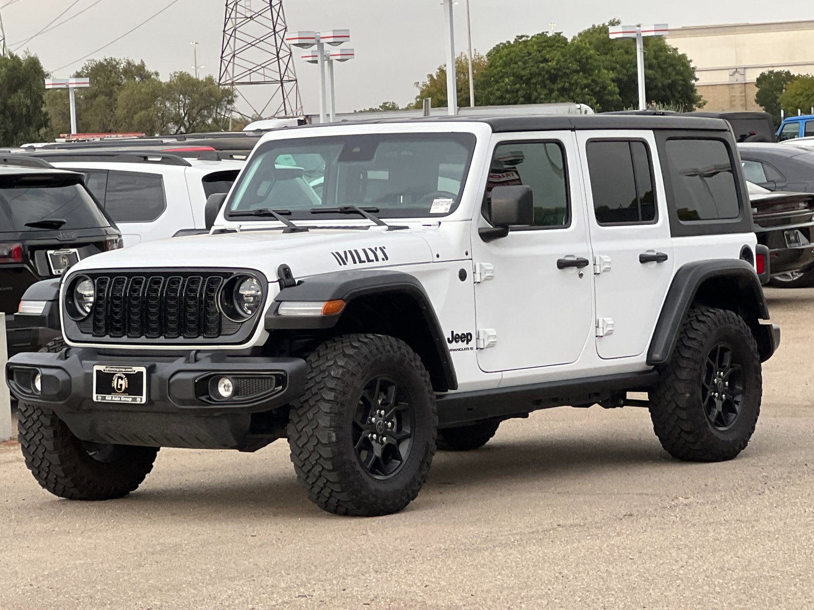 Used 2025 Jeep Wrangler Unlimited Sport AWD/4WD image 8