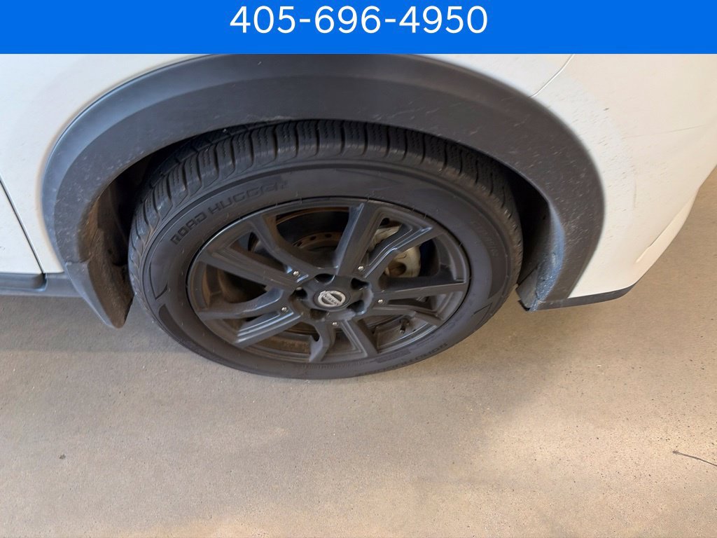 Used 2021 Nissan Kicks SR w/ SR Premium Package FWD image 14