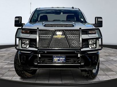 Used 2024 Chevrolet Silverado 2500 Custom w/ Custom Value Package