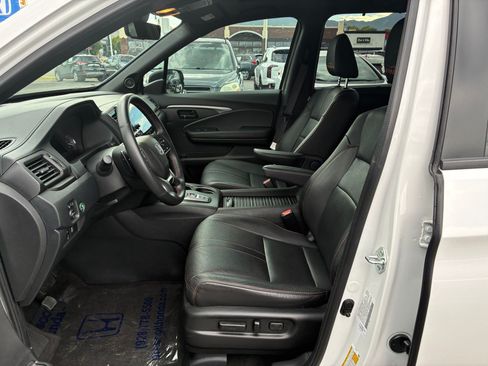 Used 2022 Honda Passport TrailSport image 17