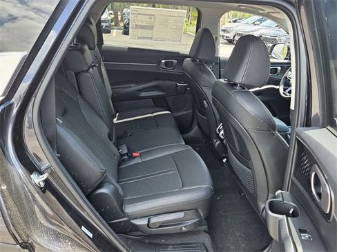 New 2025 Kia Sorento S w/ Panoramic Sunroof Package image 11