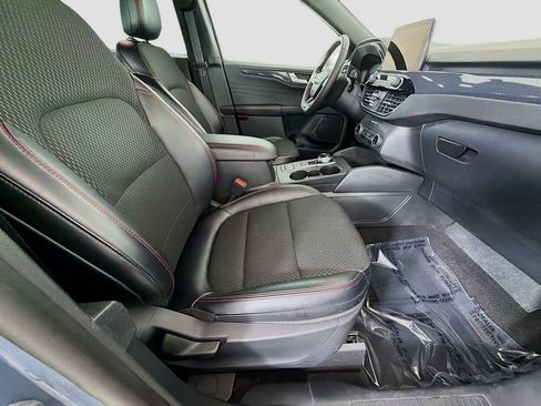 Used 2025 Ford Escape ST-Line FWD image 21