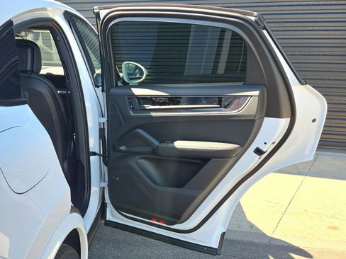 New 2026 Porsche Cayenne S image 22