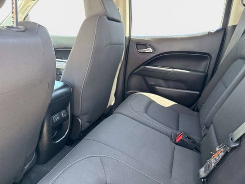 Used 2018 Chevrolet Colorado LT RWD image 13