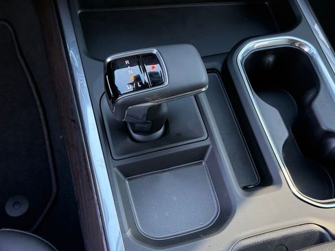 New 2026 GMC Sierra 1500 SLT w/ SLT Premium Package image 33