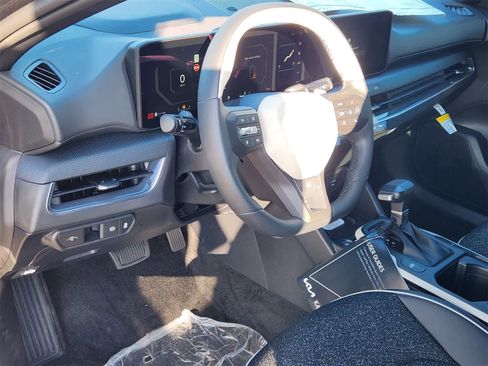 New 2025 Kia K4 GT-Line w/ GT-Line Sunroof Package image 2