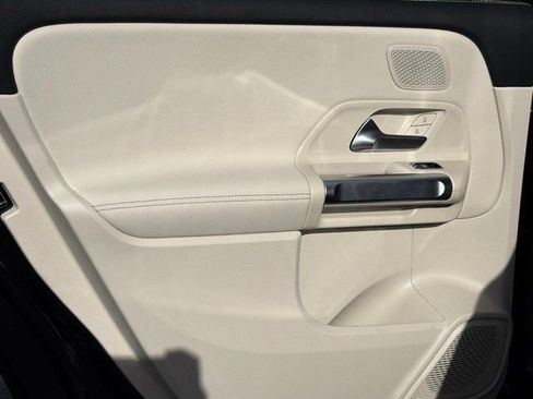 New 2026 Mercedes-Benz GLB 250 4MATIC image 25