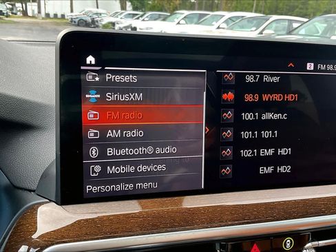 Used 2025 BMW X4 xDrive30i AWD/4WD image 36