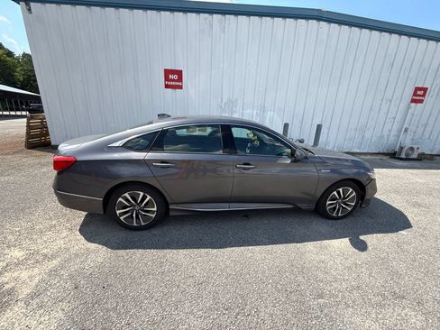 Used 2019 Honda Accord Touring image 7