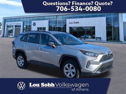Used 2021 Toyota RAV4 LE image 1