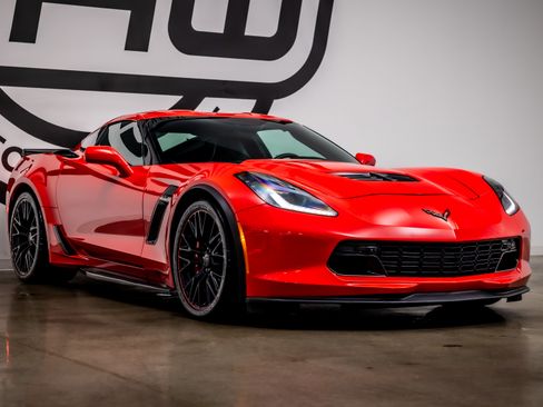 Used 2019 Chevrolet Corvette Z06 RWD image 26