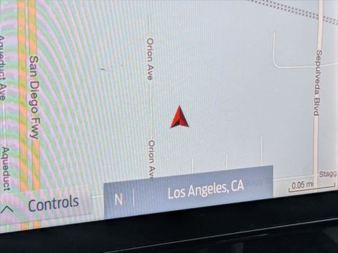 Certified 2020 Ford Explorer XLT w/ Equipment Group 202A image 18