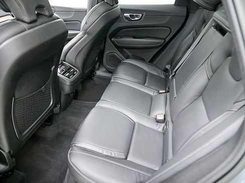 Certified 2023 Volvo XC60 B5 Ultimate image 21