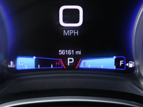 Used 2015 Chrysler 300 Limited w/ Driver Convenience Group RWD image 3