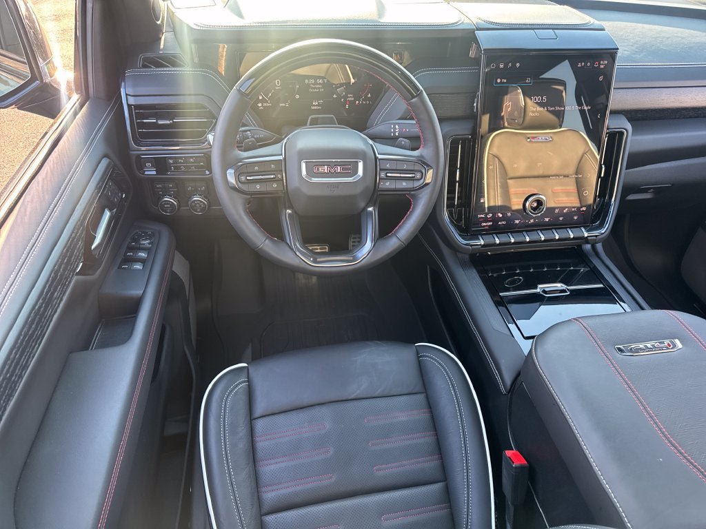 Used 2026 GMC Yukon AT4 Ultimate w/ LPO, Floor Liner Package AWD/4WD image 17