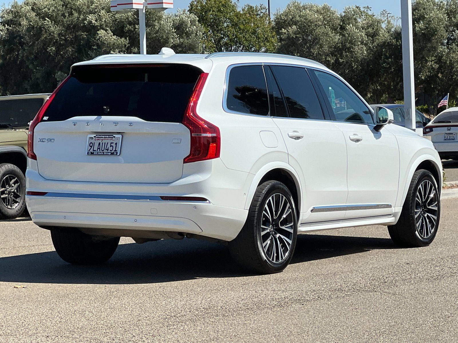 Used 2024 Volvo XC90 T8 Plus AWD/4WD image 4