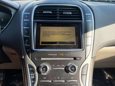 Used 2019 Lincoln Nautilus Select AWD/4WD image 19