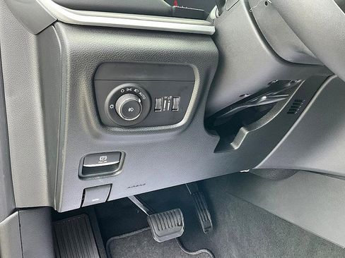 New 2025 Jeep Grand Cherokee L Limited image 19