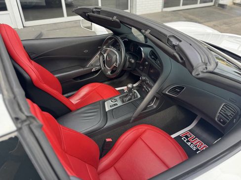 Used 2014 Chevrolet Corvette Stingray Coupe RWD image 35