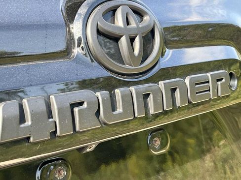 Used 2015 Toyota 4Runner SR5 Premium AWD/4WD image 25
