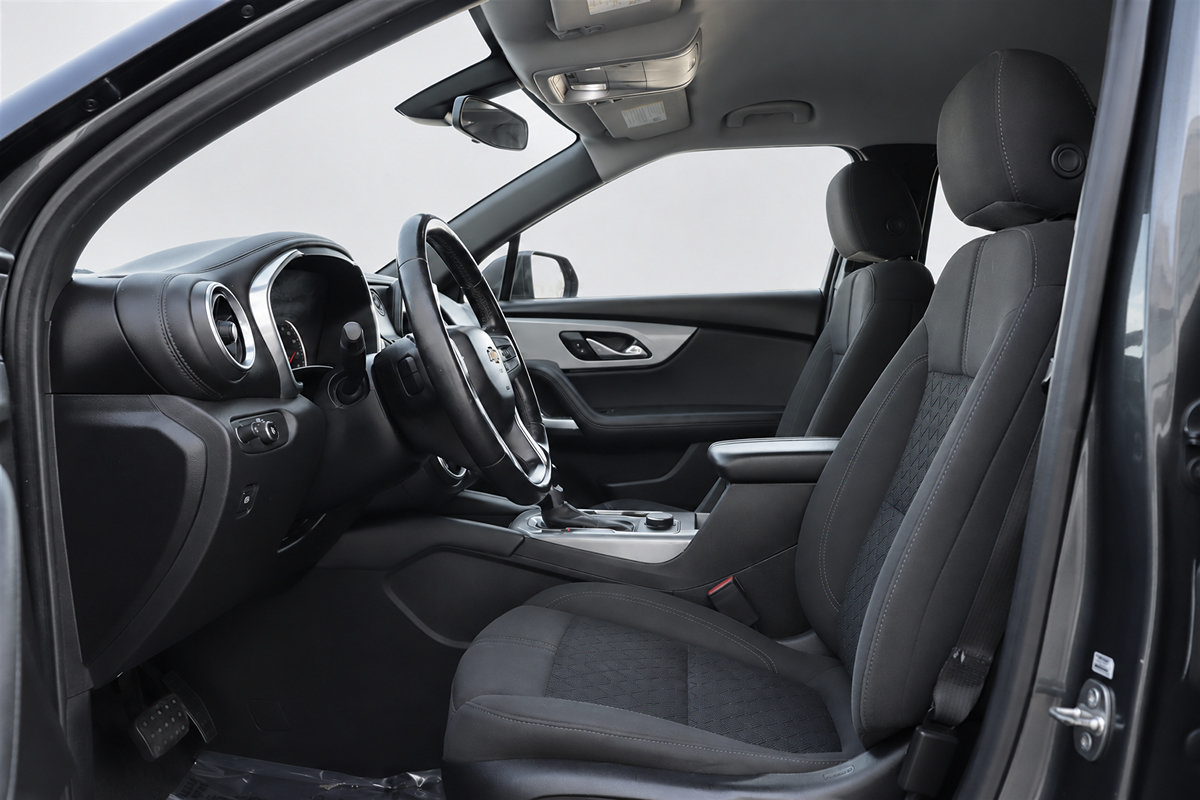 Used 2020 Chevrolet Blazer LT FWD image 25