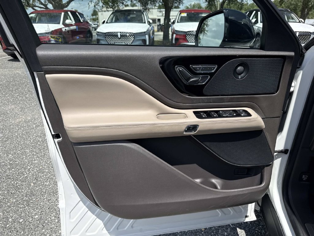 Certified 2021 Lincoln Aviator Reserve w/ Elements Package Plus RWD image 19