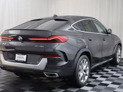 Used 2022 BMW X6 xDrive40i w/ Premium Package image 16